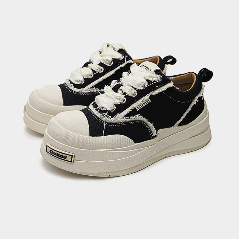 Raggedy | Distressed Canvas Sneakers - Santo 