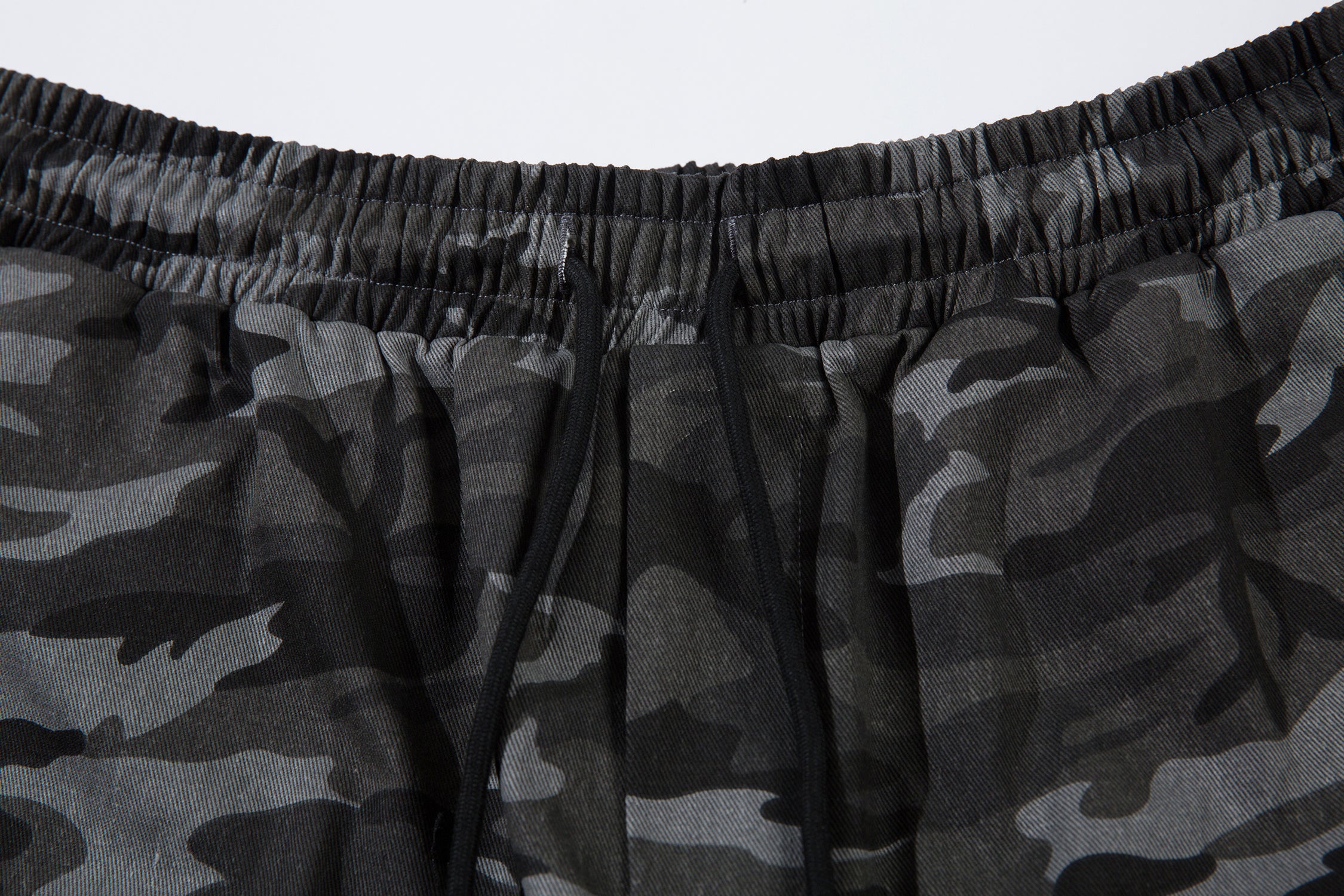 Men's Utility Cargo Shorts | Camouflage Pattern