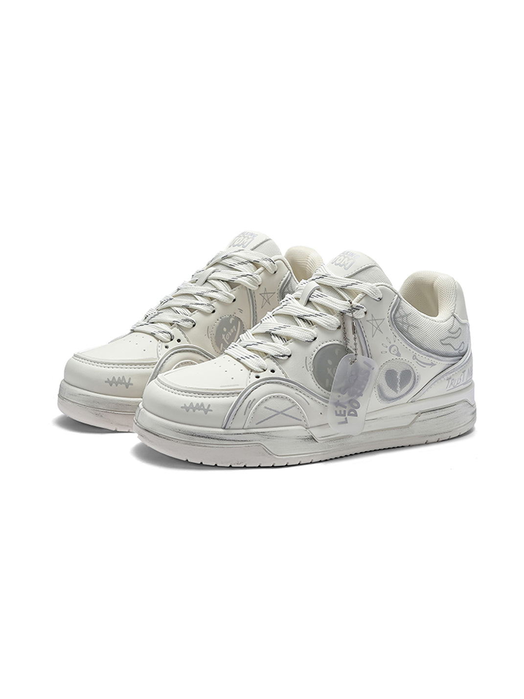 Broken Heart Graphic Low Top Sneakers White product image