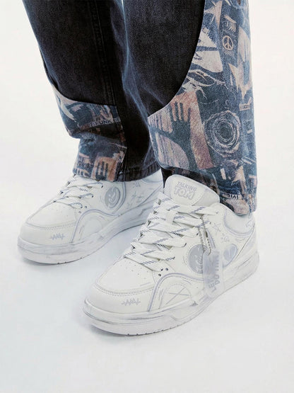 Broken Heart Graphic Low Top Sneakers detail image 4