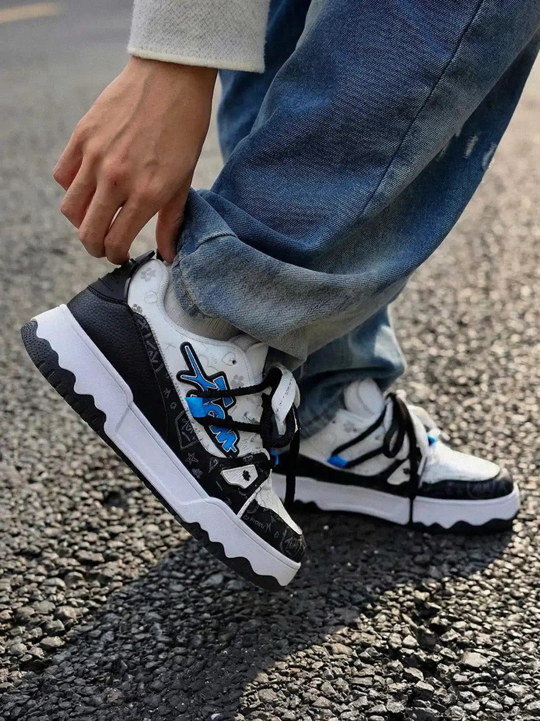 Bandana Graphic Chunky Casual Sneakers on foot styling image 5