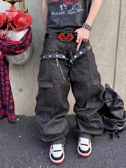 Oversized Letter Graphic Low Top Sneakers on foot styling image 3