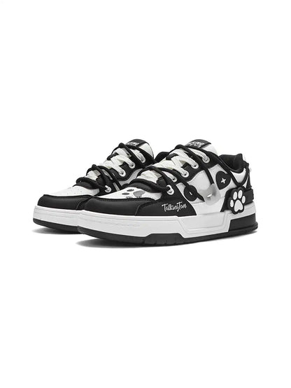 Paw Applique Sporty Low Top Sneakers Black product image