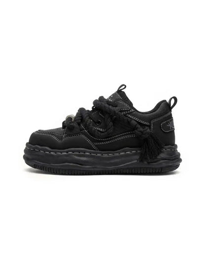 Wavy Sole Chunky Sneakers Black product image