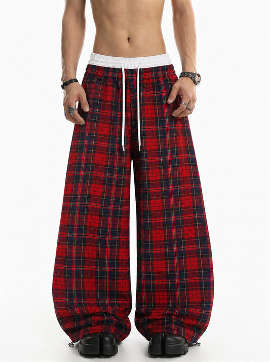 Double Waist Plaid Baggy Sweatpants model image