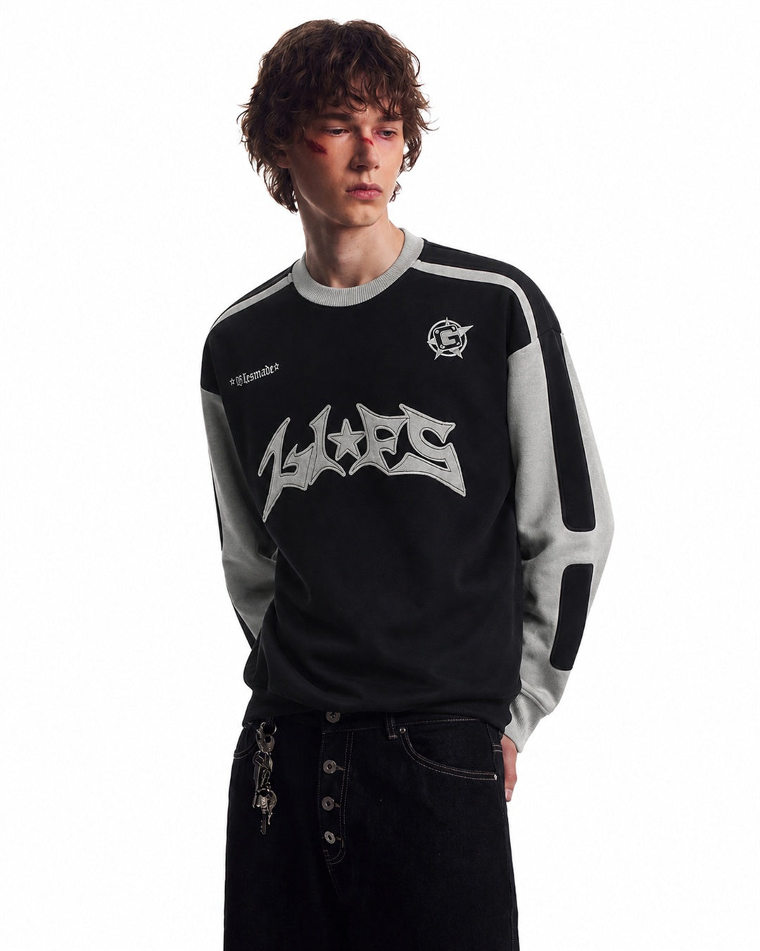 Contrast Panel Gothic Logo Long Sleeve Sweatshirt model image