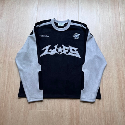 Contrast Panel Gothic Logo Long Sleeve Sweatshirt detail image 10