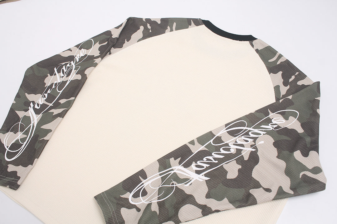Camo Sleeve Dragon Graphic Long Sleeve Sweatshirt detail image 4