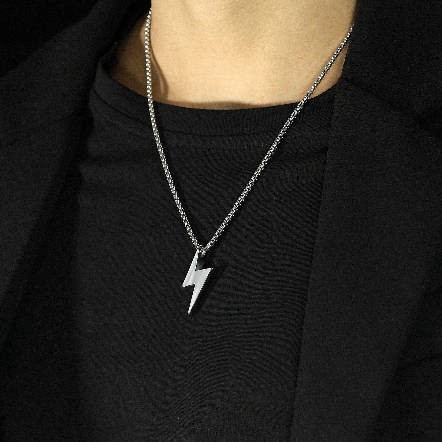 'Bolt' Necklace - Santo 