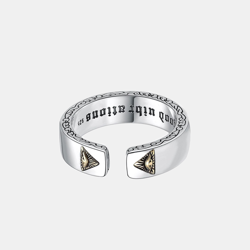 'Illuminati' Ring - Santo 