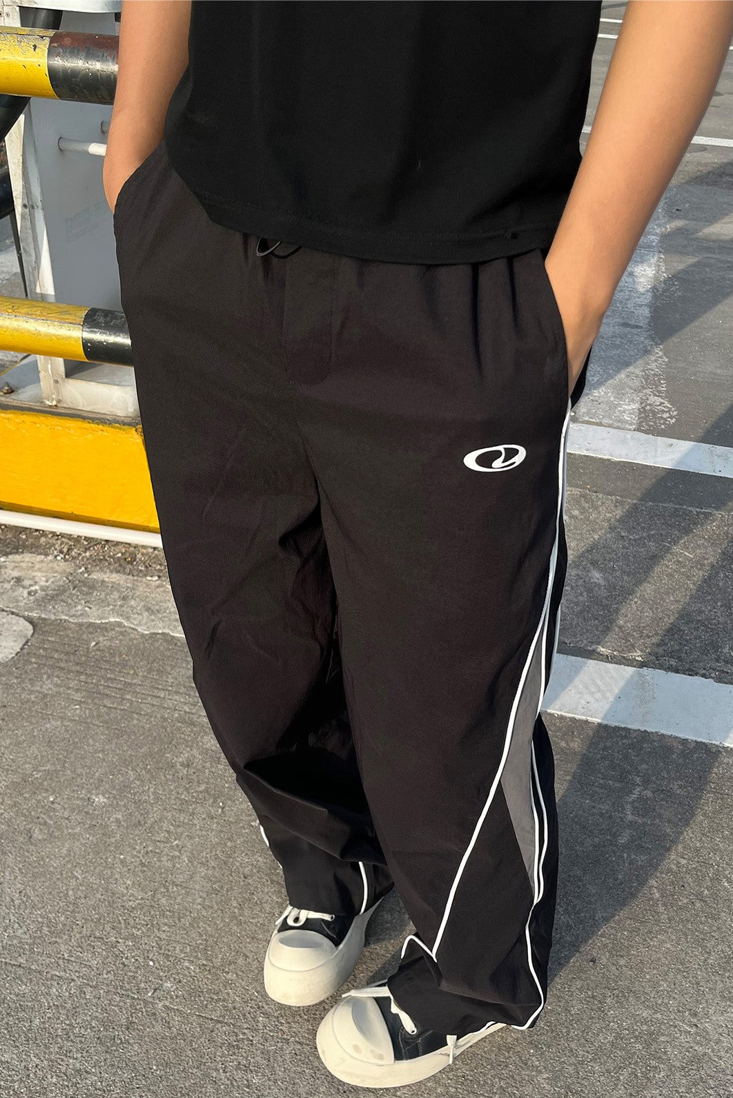 Urban Bloc | Color-Blocked Cargo Sweatpants