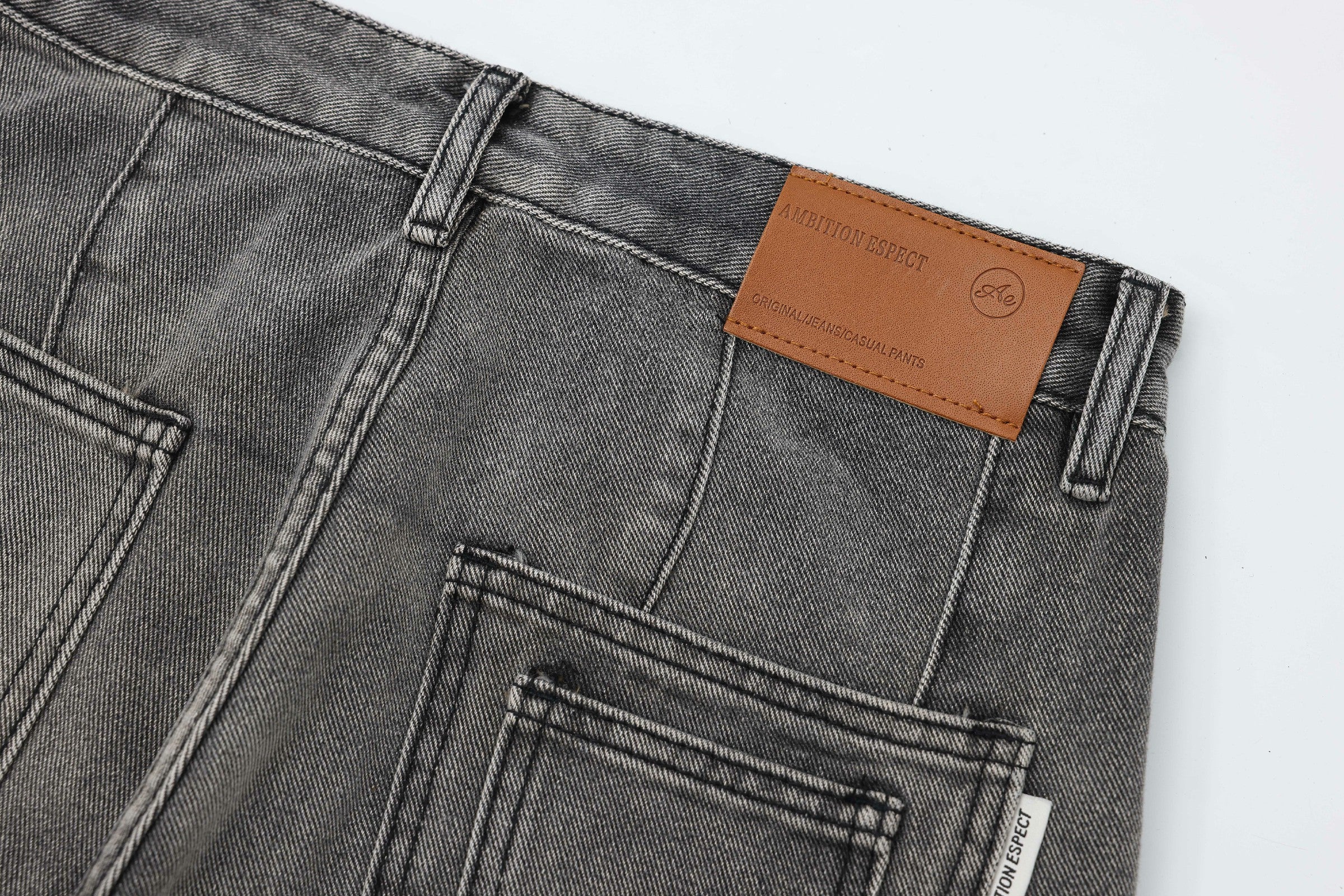 'Vintage Fade' Jeans - Santo 
