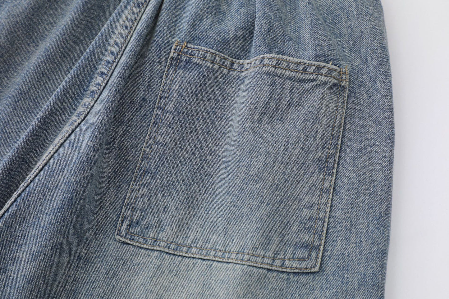 Light Wash | Vintage Ripped Baggy Jorts - Santo 