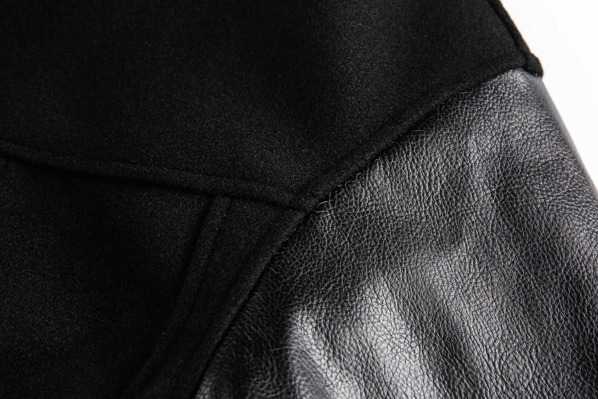 Retro Streetwear Outerwear | Vintage Leather Bomber Jacket - Santo 