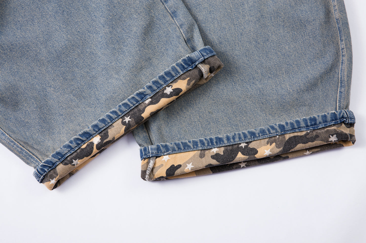 Camo Star Cuffed Denim | Baggy Streetwear Jeans - Santo 