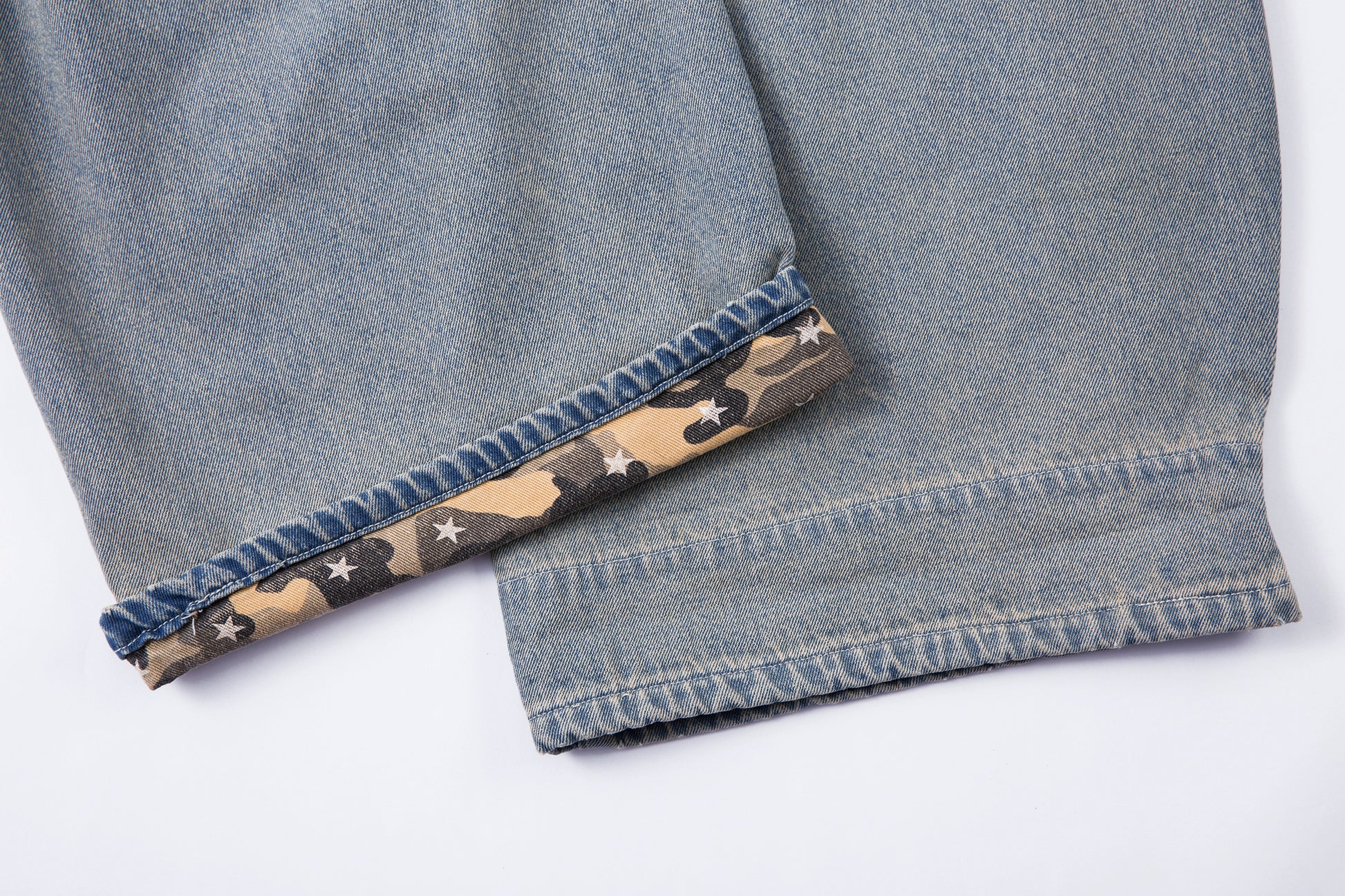 Camo Star Cuffed Denim | Baggy Streetwear Jeans - Santo 