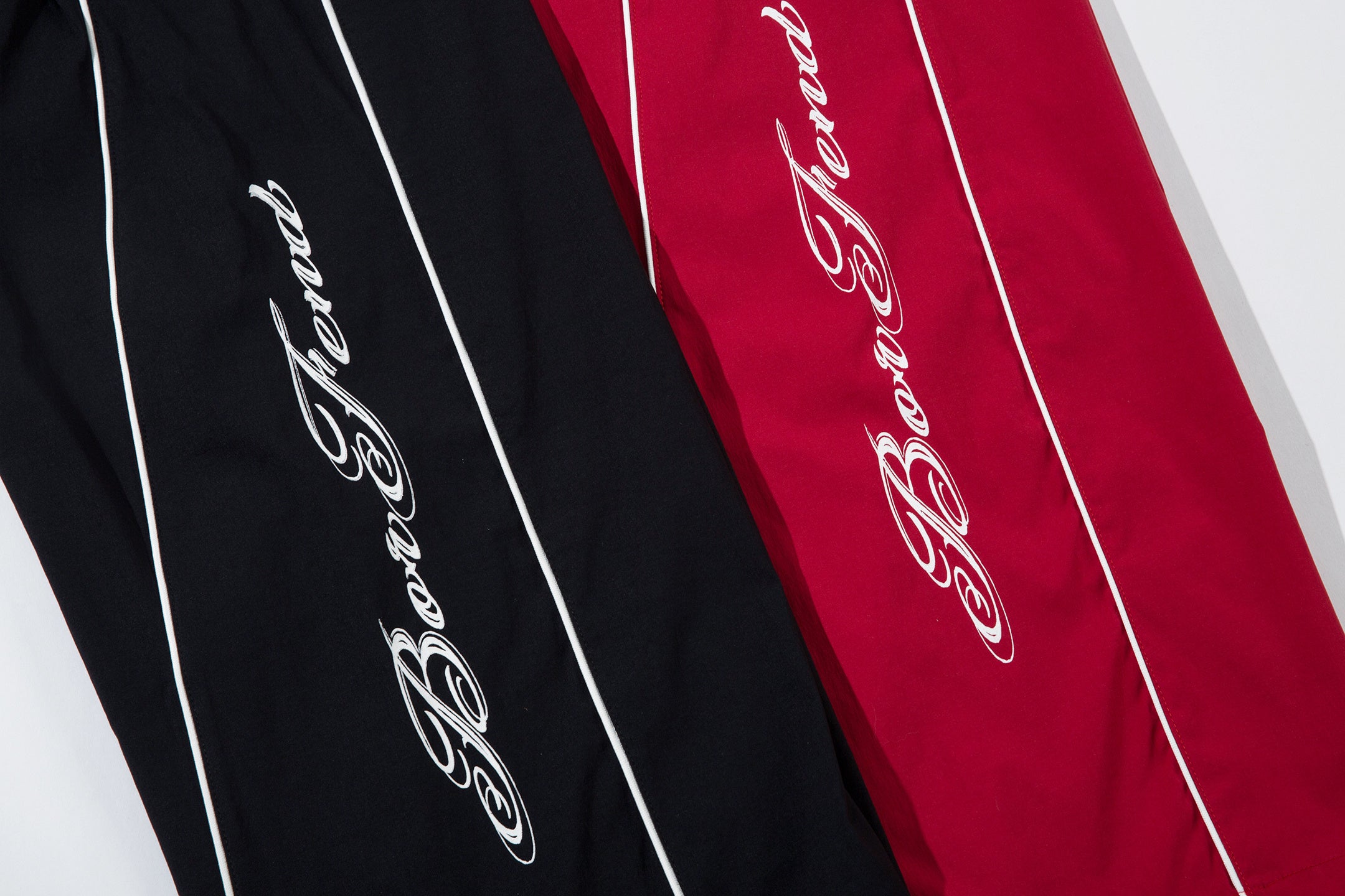 Football Crest Sweatpants | Baggy Cotton Fleece Trousers - Santo 