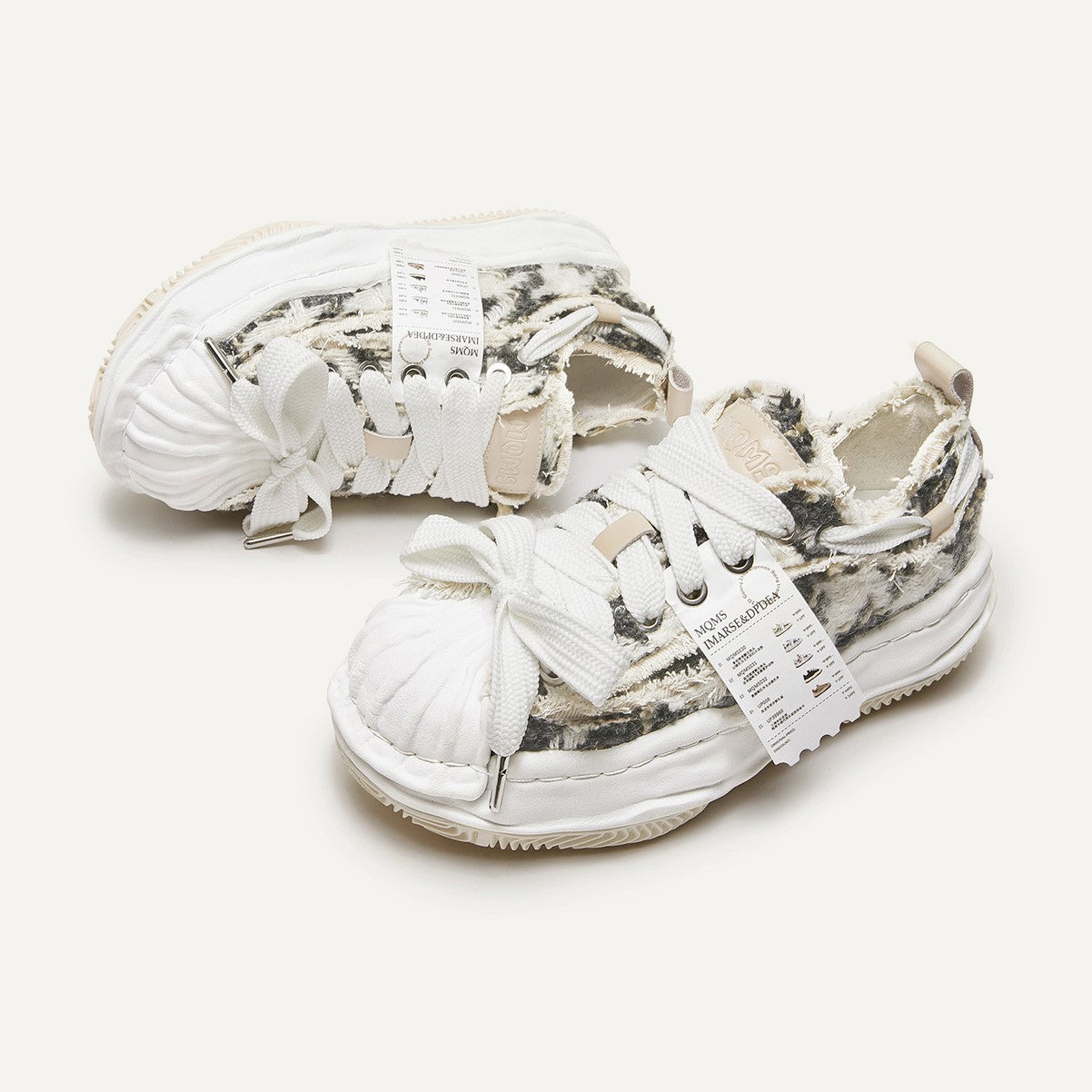 Destroy | Retro Y2K Punk Sneakers - Santo 