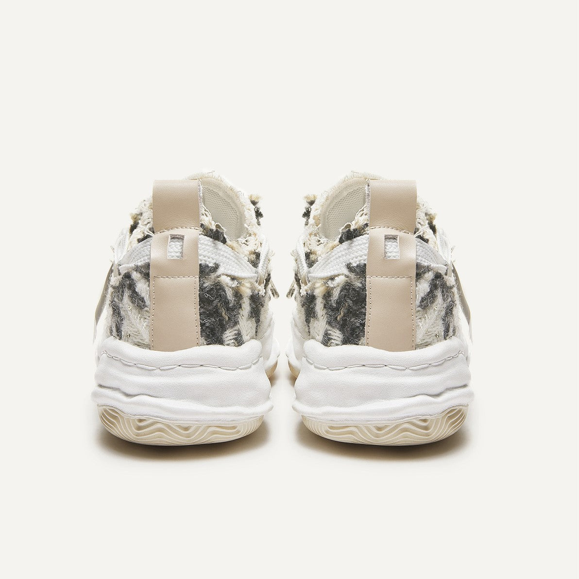 Destroy | Retro Y2K Punk Sneakers - Santo 