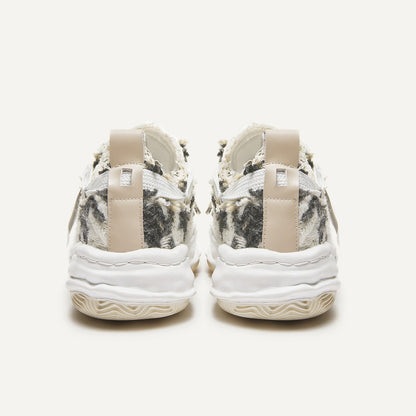 Destroy | Retro Y2K Punk Sneakers - Santo 