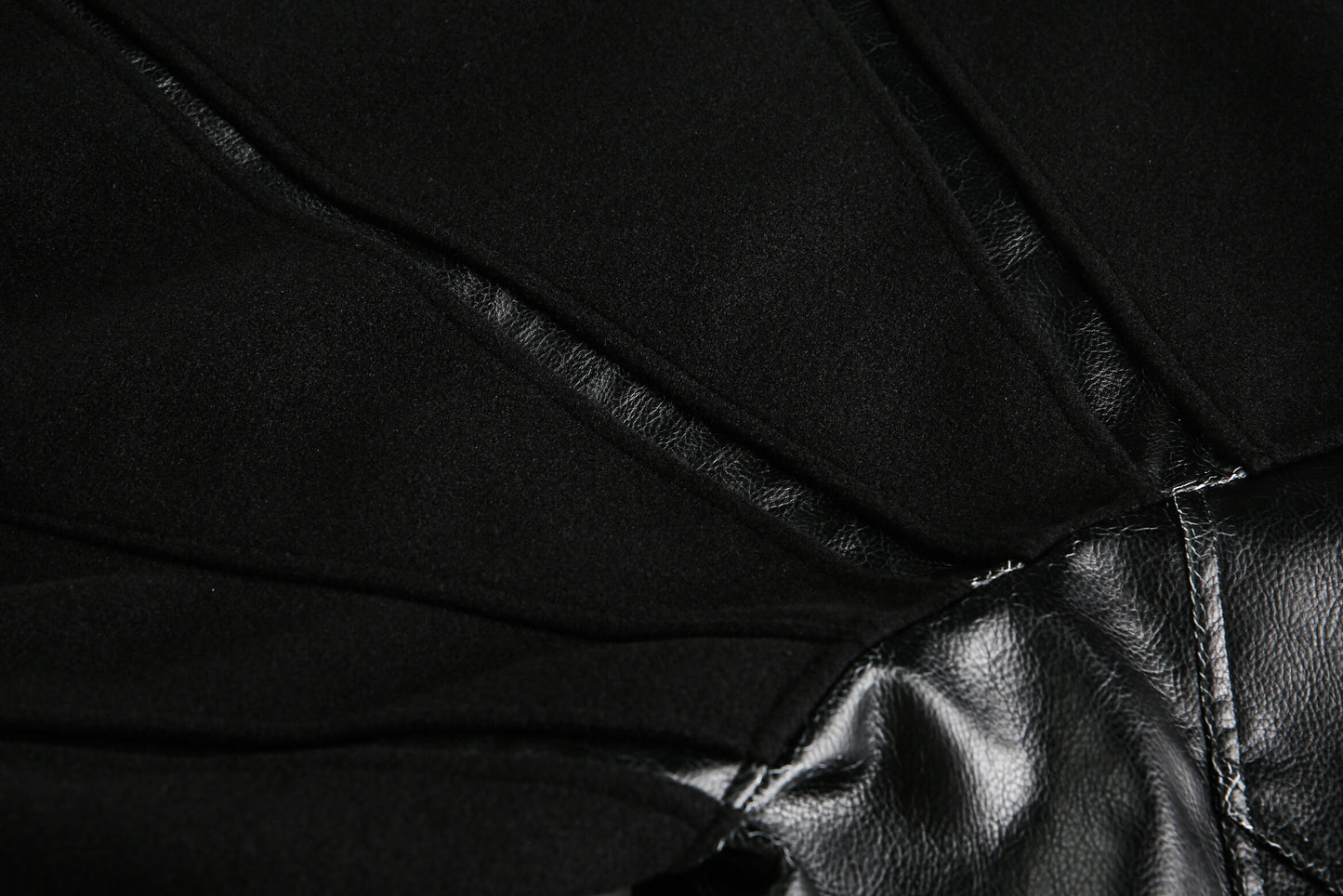 Retro Streetwear Outerwear | Vintage Leather Bomber Jacket - Santo 