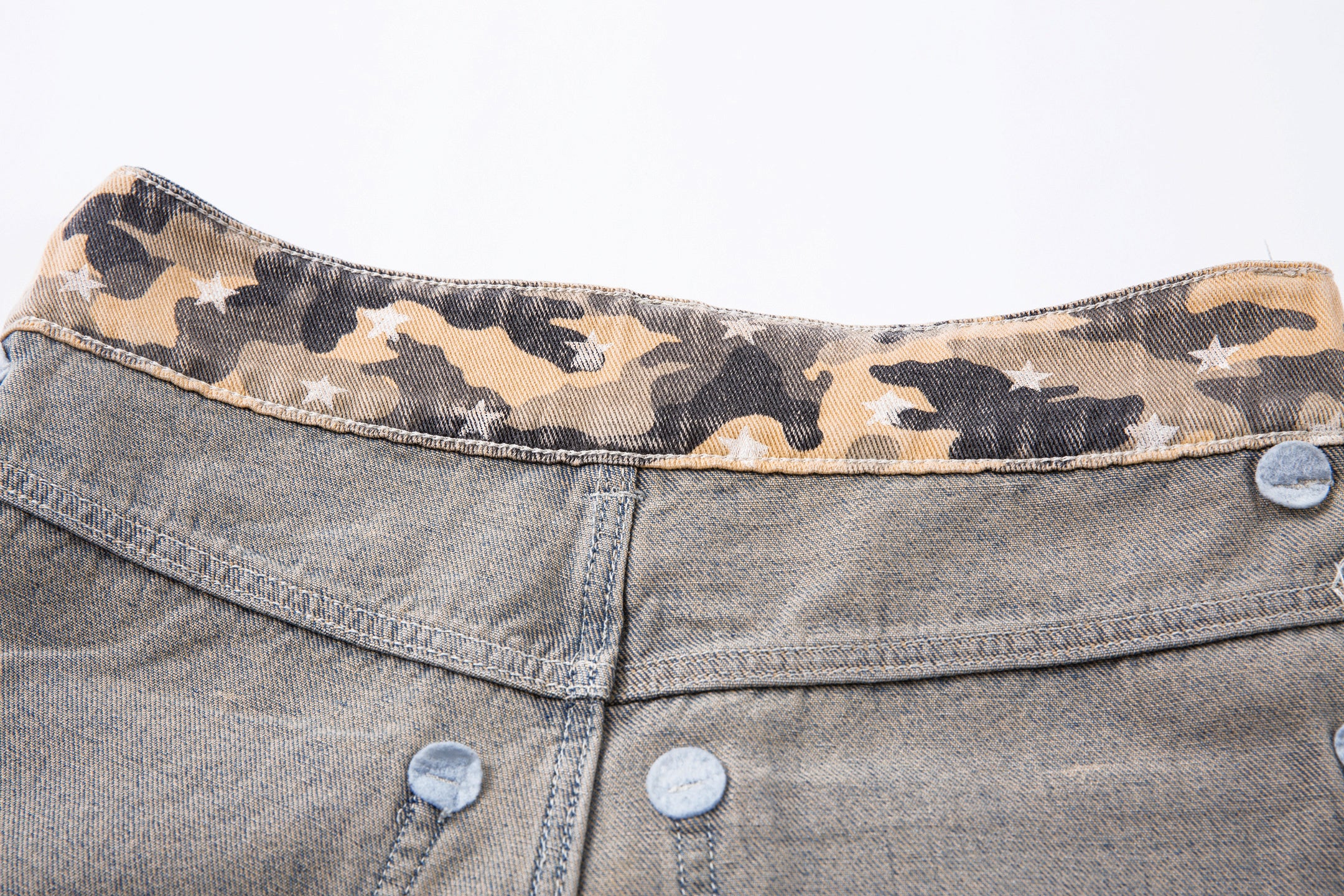 Camo Star Cuffed Denim | Baggy Streetwear Jeans - Santo 