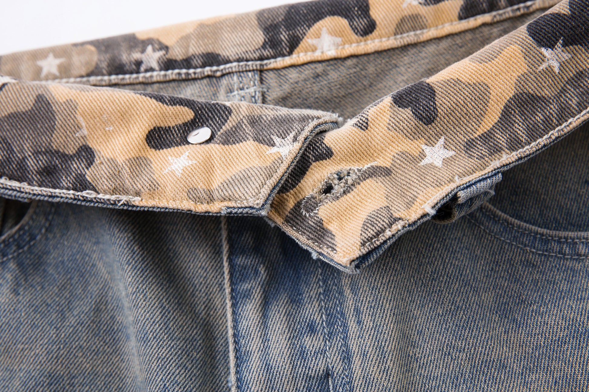 Camo Star Cuffed Denim | Baggy Streetwear Jeans - Santo 