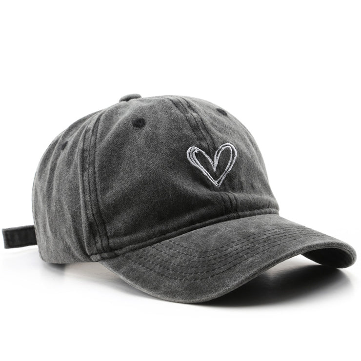 "Heart Embroidered" Baseball Cap - Santo 