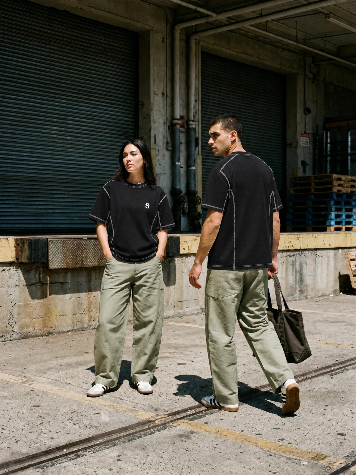 Streetwear Contrast-Stitched Cotton T-Shirt