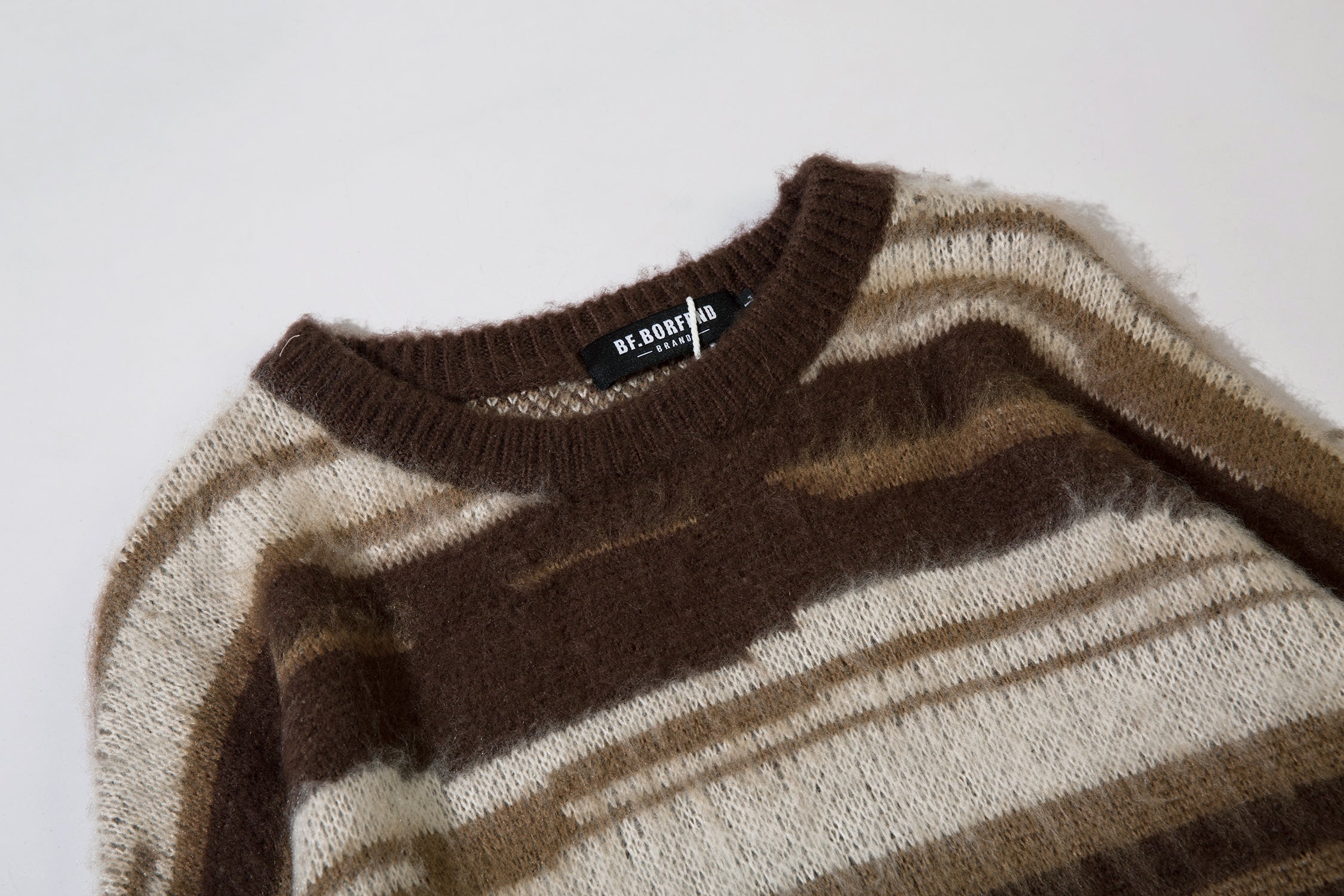 Earthy Waves | Pull en tricot rayé