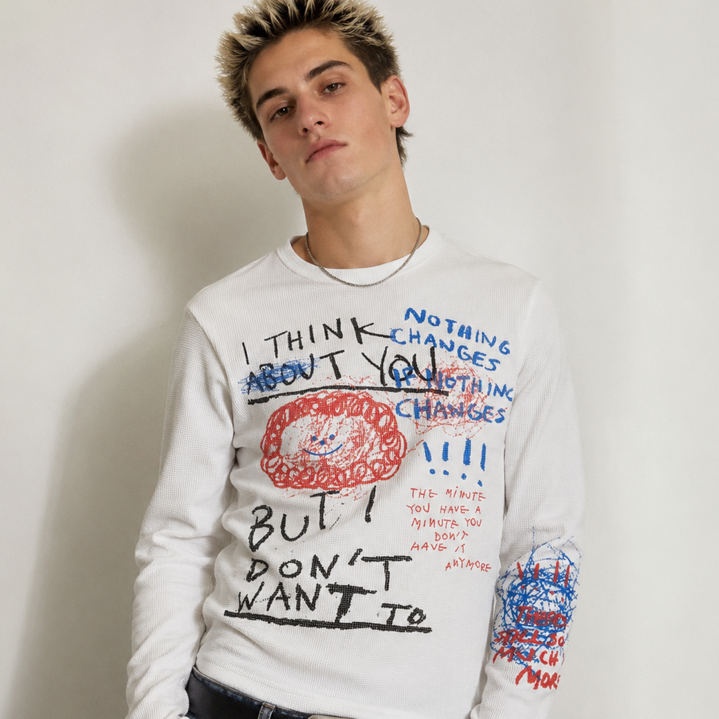 Model wearing Abstract Graffiti Graphic Casual Sweatshirt