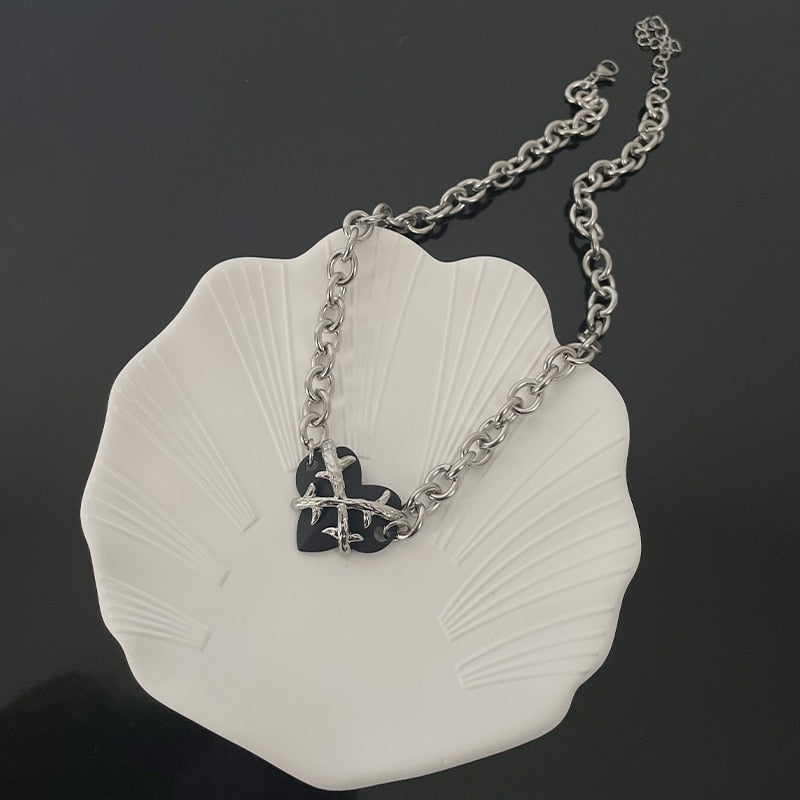 Gothic Unisex Black Love Necklace Hip Hop Vintage Accessories Fashion Gift Punk Necklaces Jewelry Woman Man - Santo 